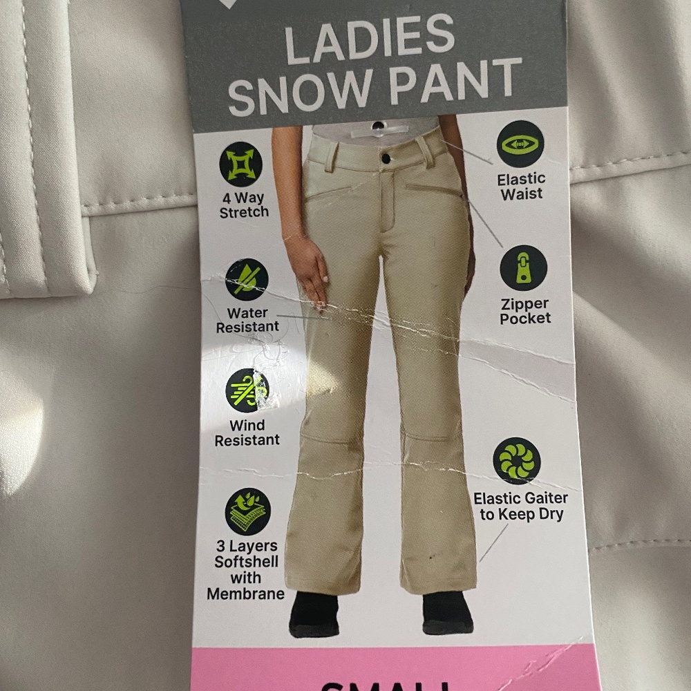 Ladies, snow pant free country